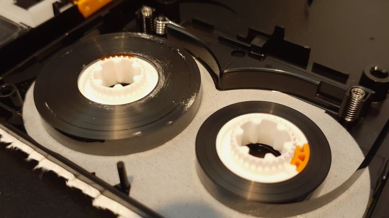 DAT Tape disassembled